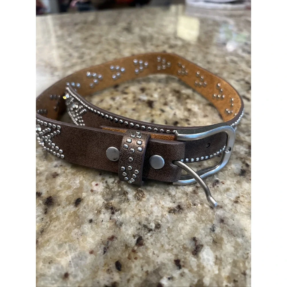 Youth Girls Leather Belt Size 22 Genuine Leather.  New Without Tags